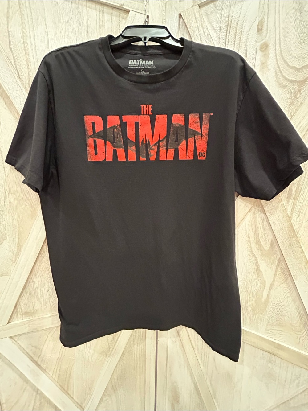 The Batman Movie Black Red Logo T-Shirt DC Men’s XL